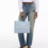 Bolso Marc Jacobs the tote bag mediano cloud blue